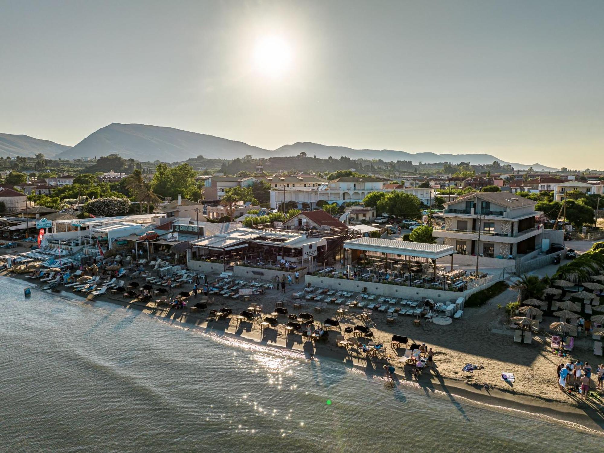 Horizon Apartments - Beachfront Luxury, By Zantewize Laganas Exterior foto